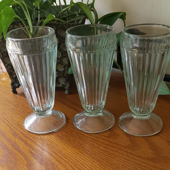 Vintage- Milkshake Glasses- Slightly Tinted Green/Clear Glass- Set Of 3 - Picture 1 of 9